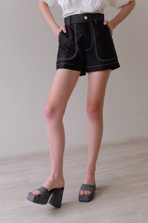 Black Denver Shorts