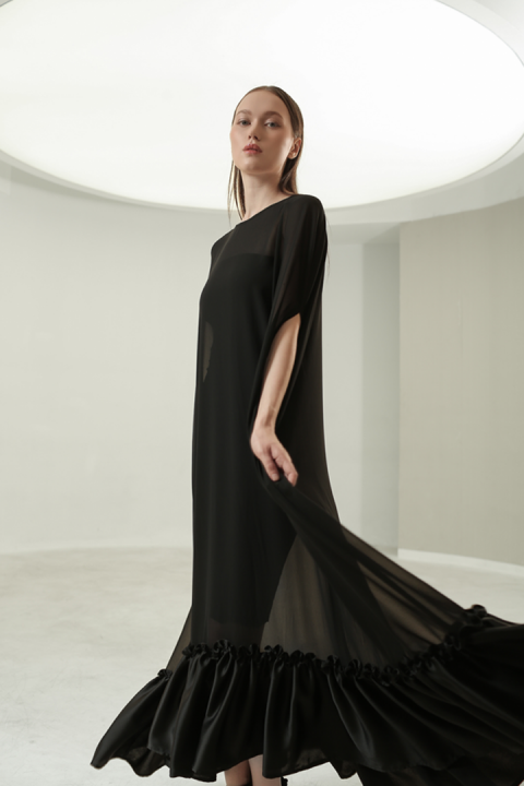 Solis Maxi Dress - Black Solis Maxi Dress - Black
