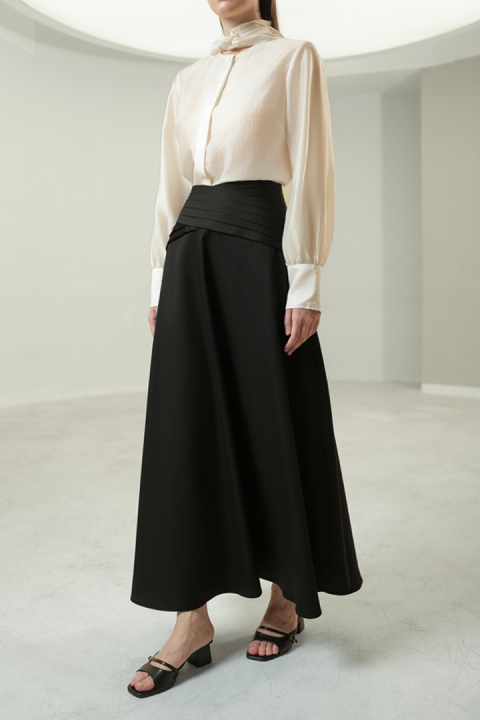 Ligne Midi Skirt - Black Ligne Midi Skirt - Black
