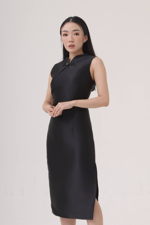 Fú Dress in Black