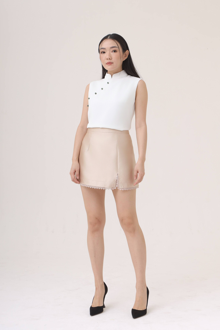 Chrysant Skort in Champagne