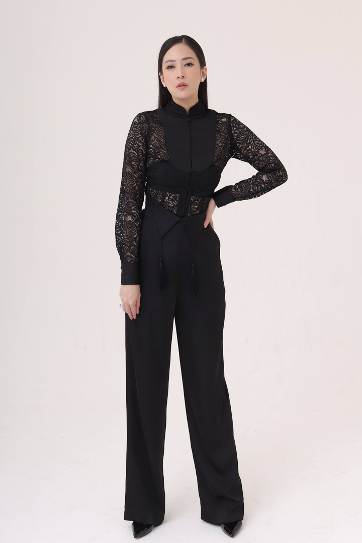 Chrysant Top in Black