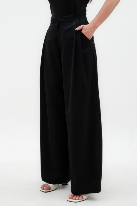 Black Estelle Pants