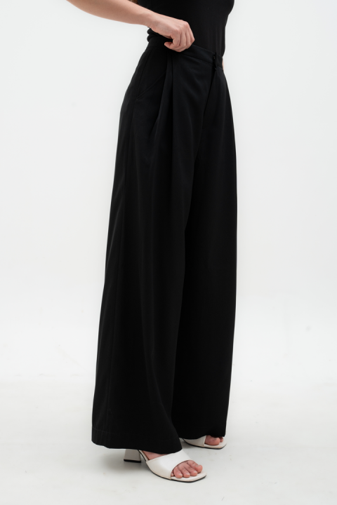 Black Estelle Pants