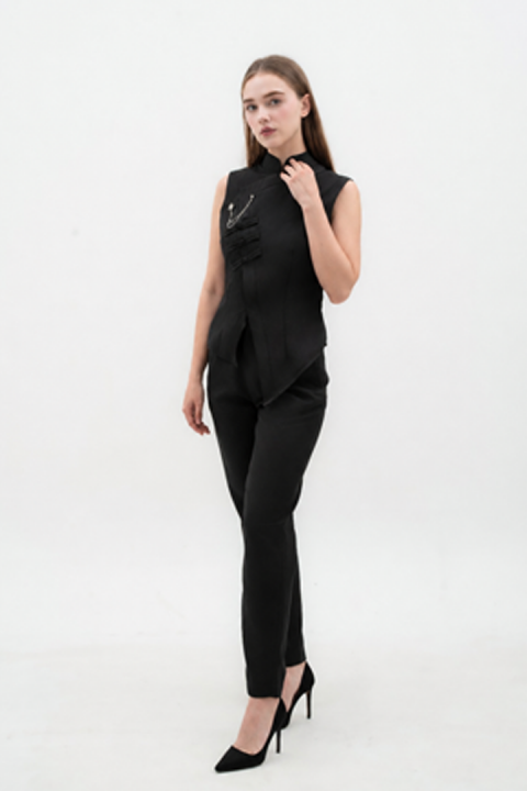 Zhu Jiang Top in Black Zhu Jiang Top in Black